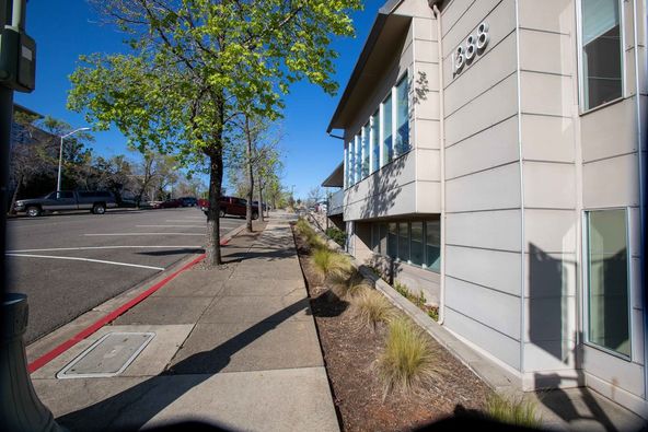 1388 Court St, Redding, CA 96001